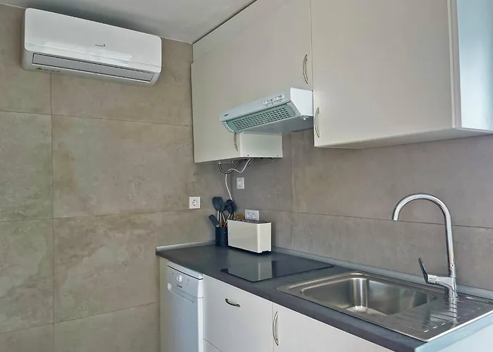 Klandestina - Ole Solutions كاديز